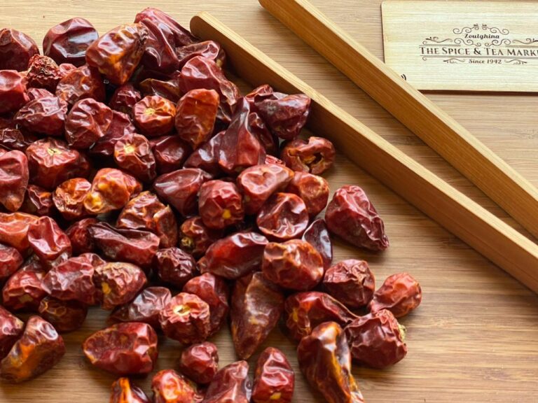 Round Red Chili Pepper – فلفل أحمر حار قصير