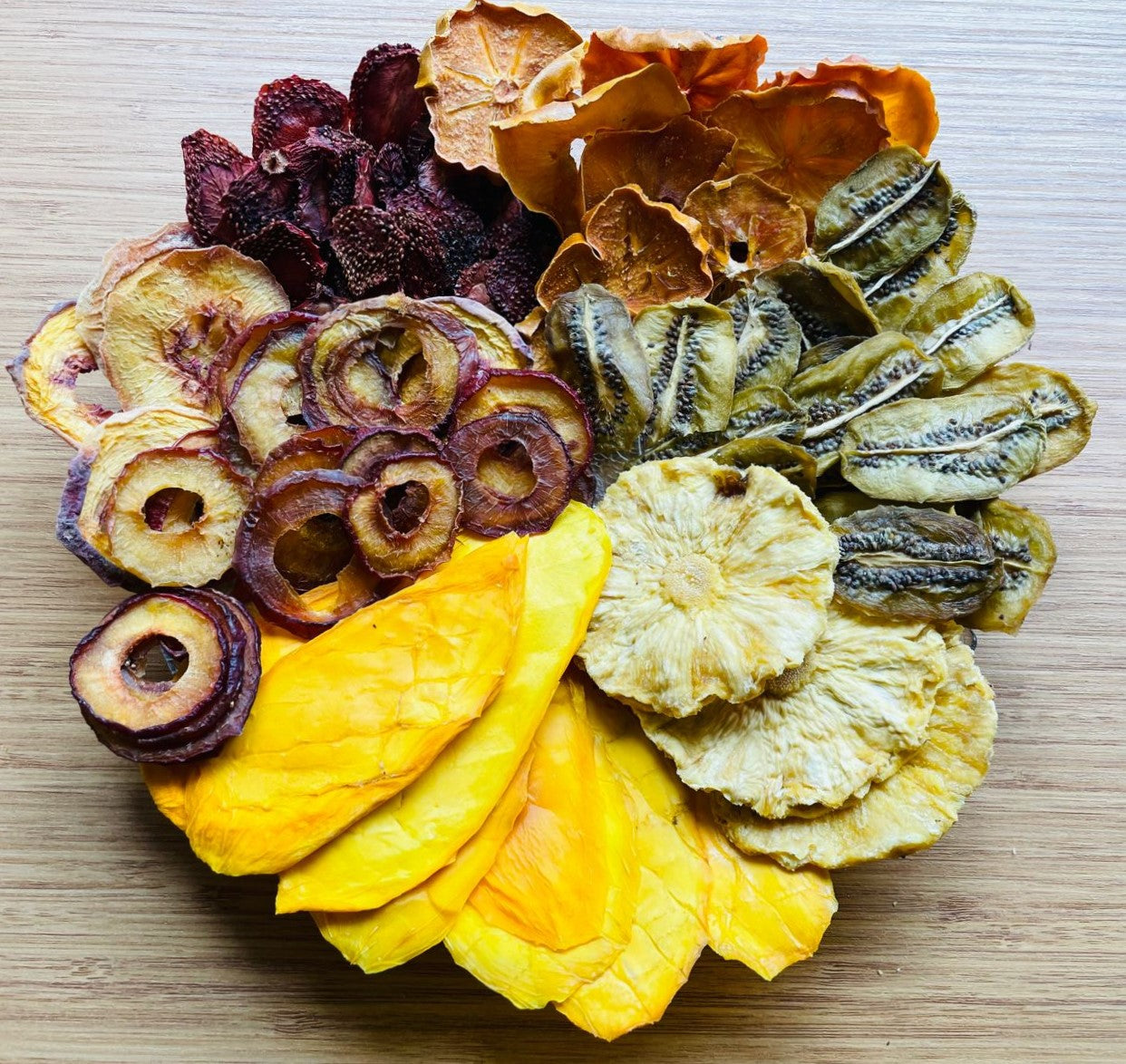Sundried Fruits Mix – مزيج الفواكه المجففة بدون سكر مضاف