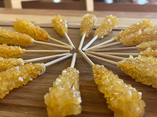 Brown Rock Sugar infused with Saffron – سكر أسمر متحجر بالزعفران